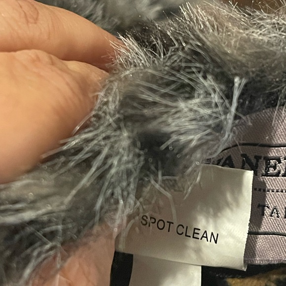 Albertus Swanepoel Faux Fur Black & Gray Hat For Target Cotton & Spandex Blend - Picture 10 of 10